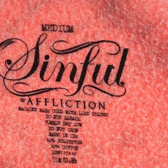 Sinful By Affliction Monica Sweatshirt Graphic Tee Size Medium Red Coral NEW - Picture 10 of 13